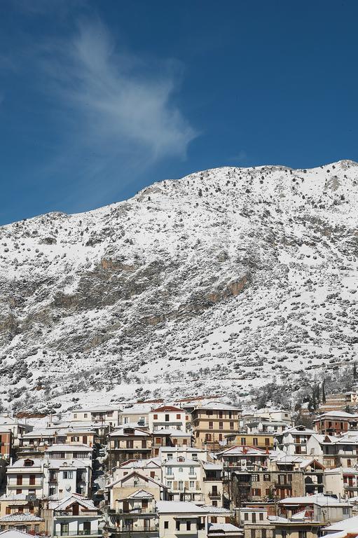 Santa Marina Arachova Hotel Exteriör bild